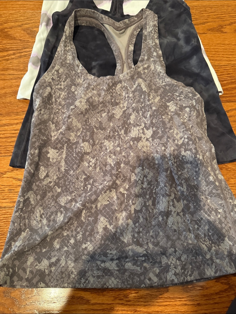 Lululemon Align tanks